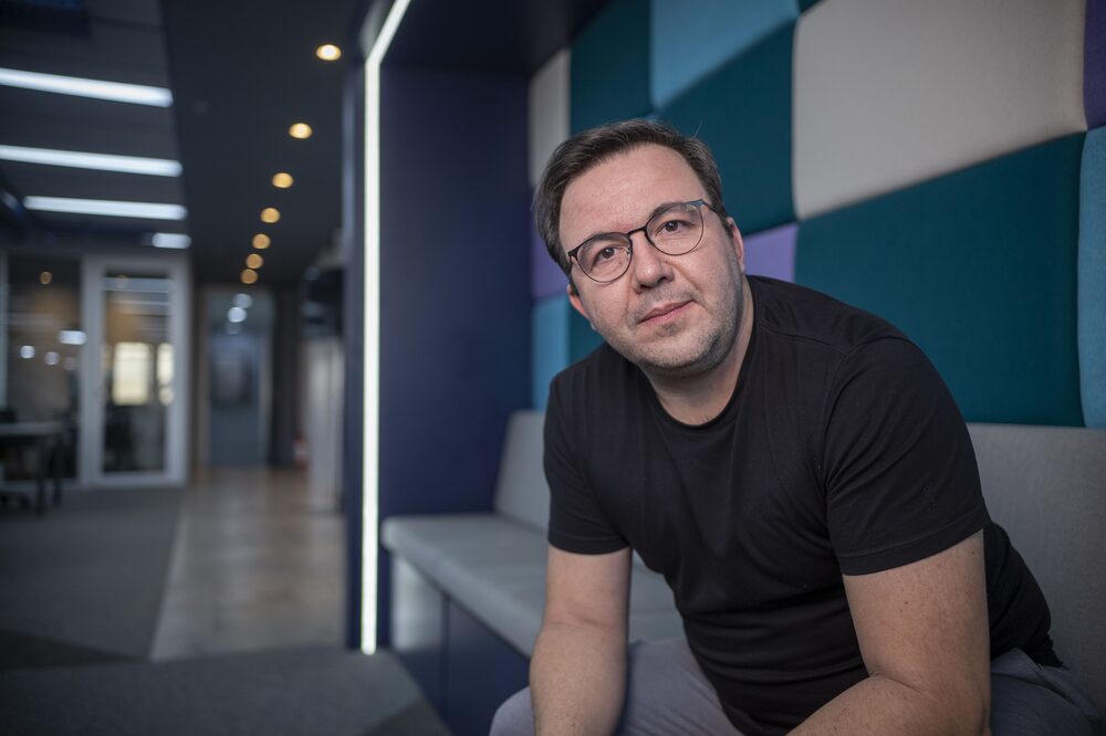 Carlos Cêra, CEO e cofundador da Superlógica, maior player do país no mercado de serviços de tecnologia e financeiros para condomínios (Foto: Divulgação) Carlos Cêra, CEO e cofundador da Superlógica, maior player do país no mercado de serviços de tecnologia e financeiros para condomínios (Foto: Divulgação)