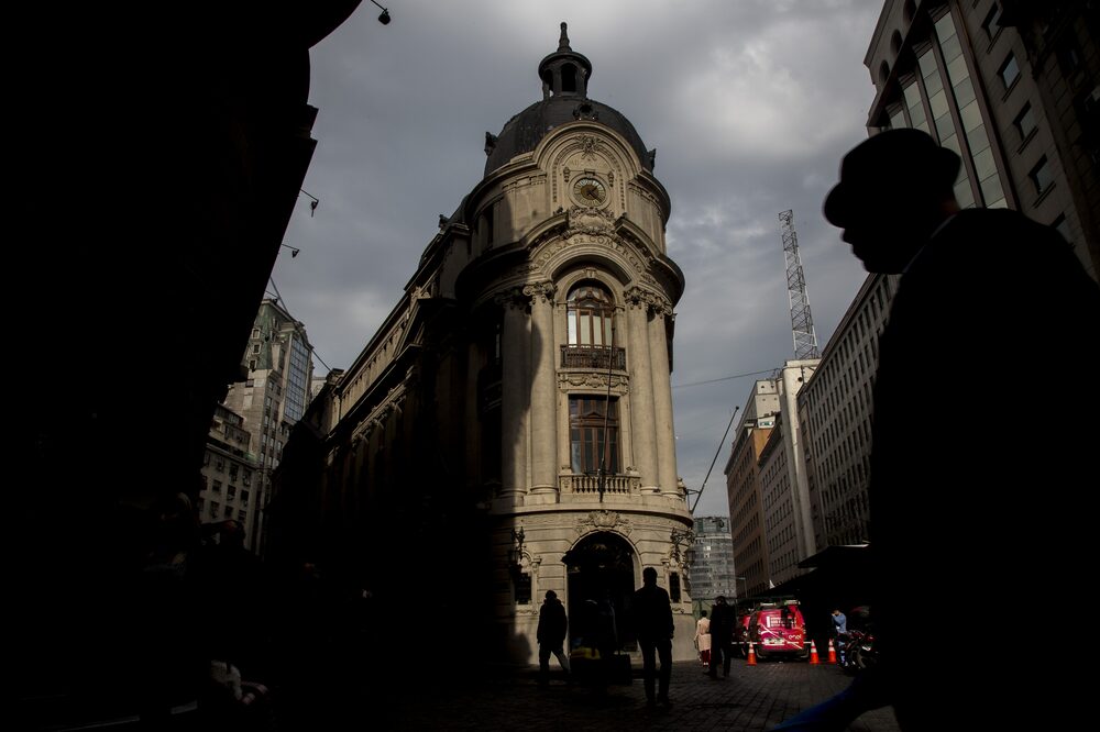 Emisiones de bonos corporativos en Chile alcanzan su mayor nivel desde la pandemia Emisiones de bonos corporativos en Chile alcanzan su mayor nivel desde la pandemia